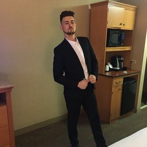 Meet your Posher, Richard